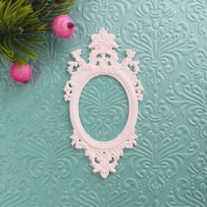 Рамка із Вензелями №2, гнучка, 8,8*4,8 см.