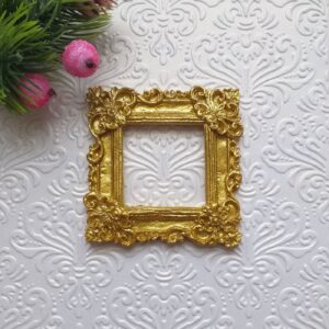 Рамка квадратна, гнучка, золото, 5,7*5,7 см.